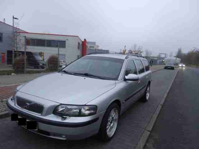 Volvo V70 2.4T