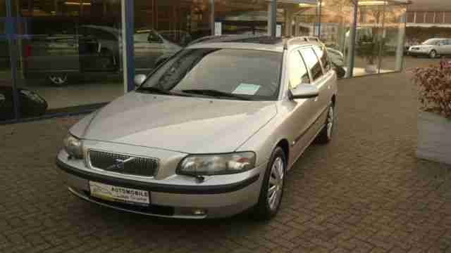 Volvo V70 2.4T ,LPG,VOLL ,SEHR GEPFLEGT!!