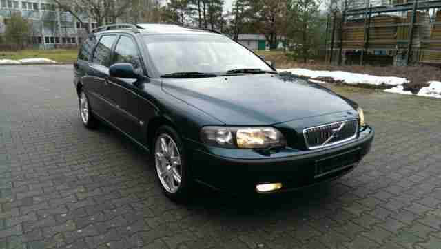 V70 2.4T Navi Scheckheft Tüv Insp. Neu