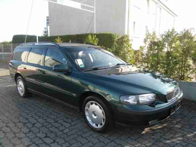 V70 2.4T Unfallfrei ZR bei 100Tkm neu!