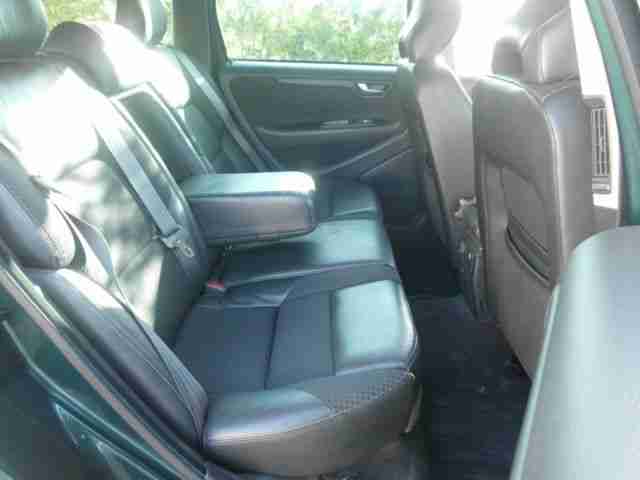 Volvo V70 2.4T * Unfallfrei / ZR bei 100Tkm neu! *