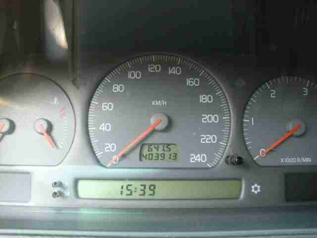 Volvo V70 2,5 Diesel VW TDI D5 Kombi Tüv/AU 6/2015 top Fahrzeug