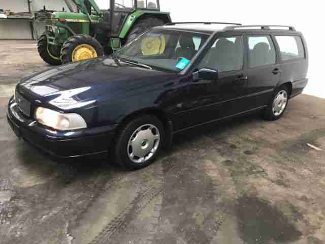 Volvo V70 2.5, Sehr guter Zustand, Scheckheft, Klima