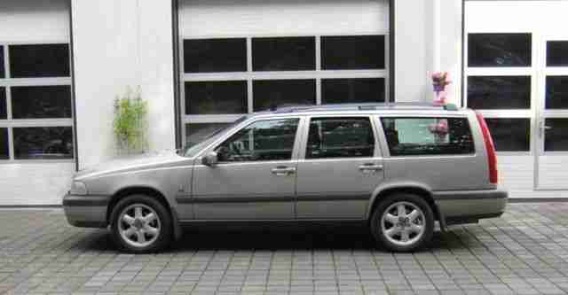 Volvo V70 2.5T AWD Cross Country **Gasanlage**
