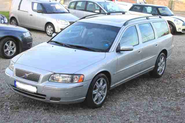 V70 D5 AWD Automatik Premium Allrad Leder