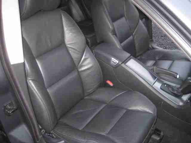 Volvo V70 D5 AWD DPF Aut. Momentum*LEDER*XENON*ALU*WR*