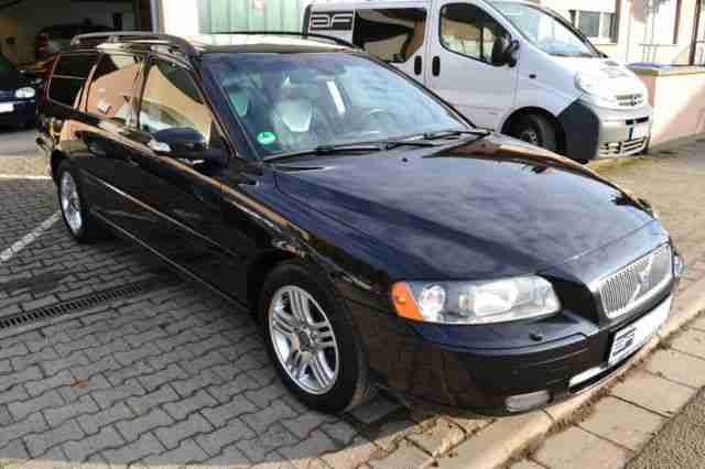 Volvo V70 D5 DPF Aut. Edit.Com. Standhz. 7Sitzer AHK