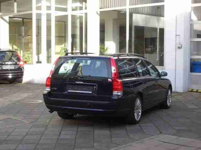 Volvo V70 D5 DPF Aut. Momentum Navi PDC AHK