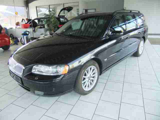 Volvo V70 D5 Momentum, AHK, Xenon, Telleder