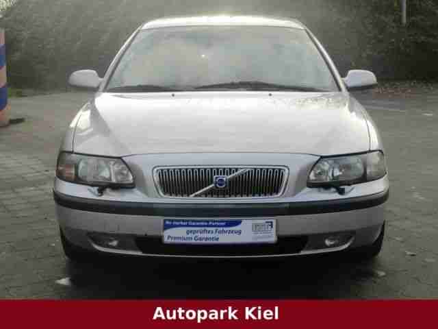 Volvo V70 D5 TÜV NEU Navi Leder Alu Tempo Garantie