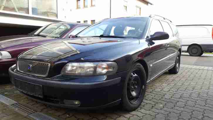 Volvo V70 II D5 2004 mit 398000 km