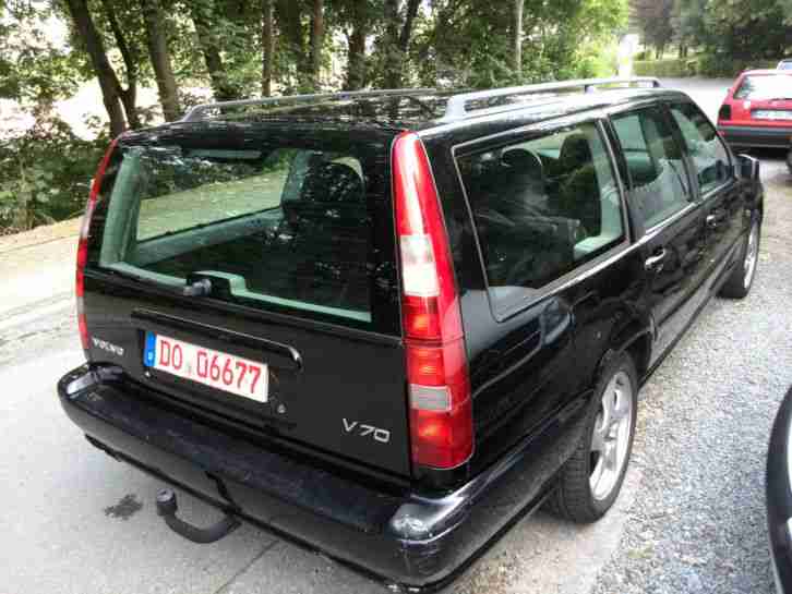 Volvo V70 Kombi 2,5 Leder Klima Traktionskontrolle Tempomat Ahk TÜV 6/2015