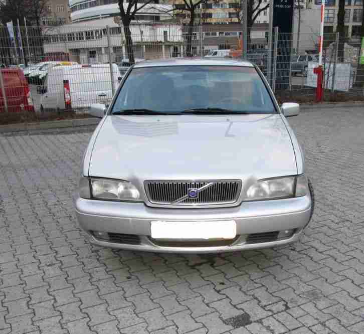 Volvo V70 Kombi 2.5T, Diesel, 2000 TÜV bis 2018