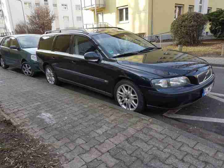 Volvo V70 Kombi EURO4 KLIMA AHK HU 2018