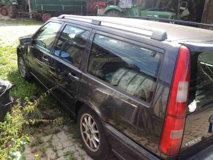 Volvo V70 S70 (G) Bifuel 2,4 L 140 PS Motor defekt Schlachtfest oder komplett