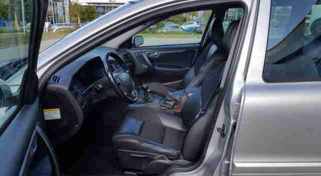 Volvo V70 Scheckheft bei Volvo*Tüv Neu*1.Jahr Garantie