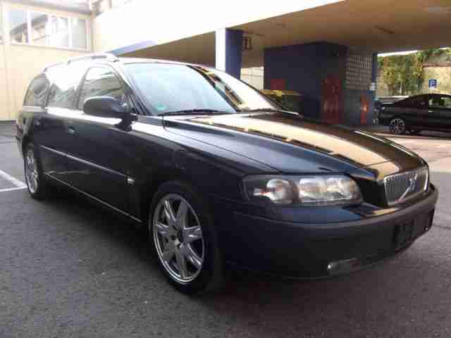 Volvo V70 T5 Premium Leder Navi RTI Alu 17 AHK