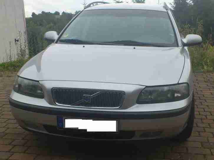 Volvo V70 d5