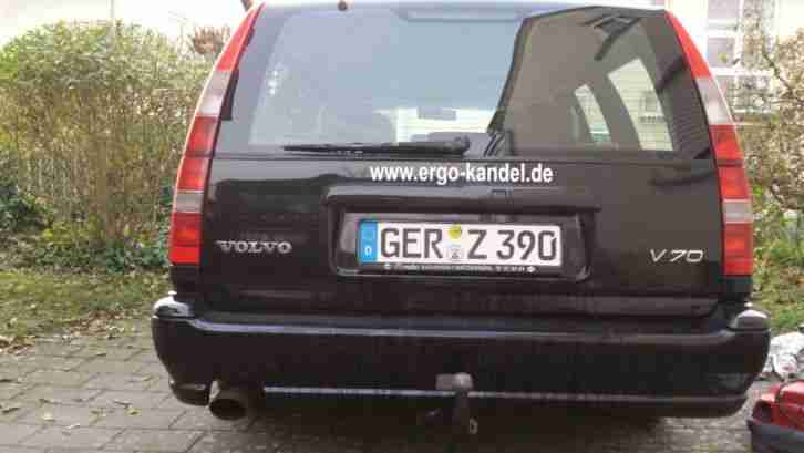 Volvo V70 schwarz, Kombi mit AHK