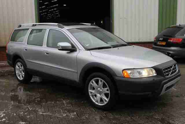 XC 70 D5 AWD Automatic Xenon Summum