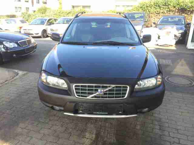 Volvo XC 70 D5 AWD Automatik LEDER KLIMA ALUS TÜV EUR3