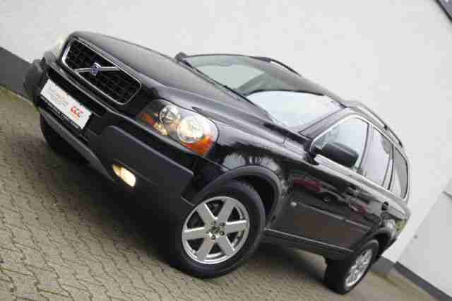 Volvo XC 90 D5 Momentum (LEDER NAVI AUTOMATIK