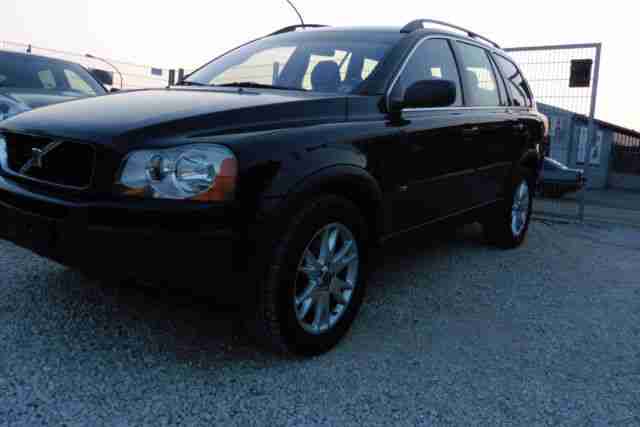 Volvo XC 90 D5 Summum NaviRTI/Leder/Xenon/1Hand/8-fach