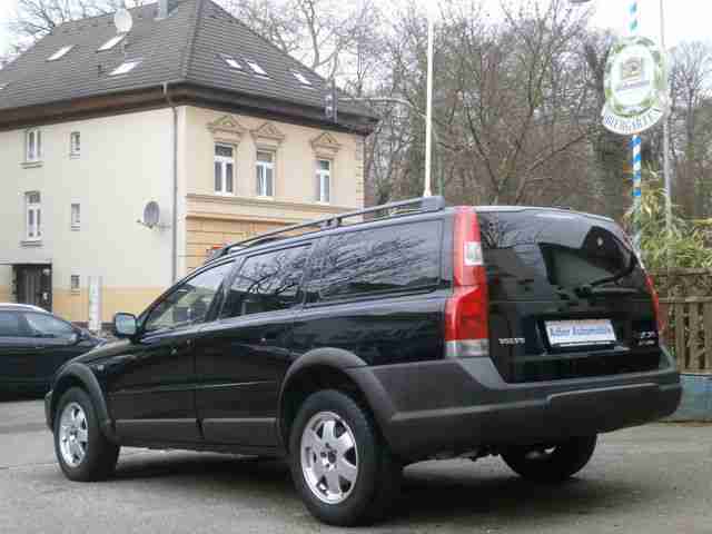 Volvo XC70 2.5T AWD Automatik Klima Leder Schiebedach