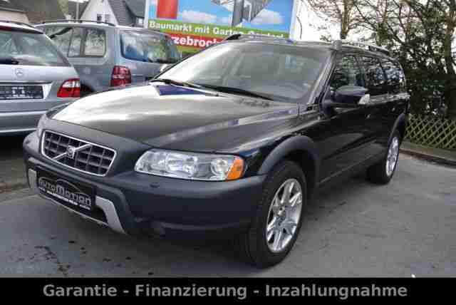 Volvo XC70 D5 AWD Aut. Kinetic*Leder*NAVI*AHK*ALU*PDC*