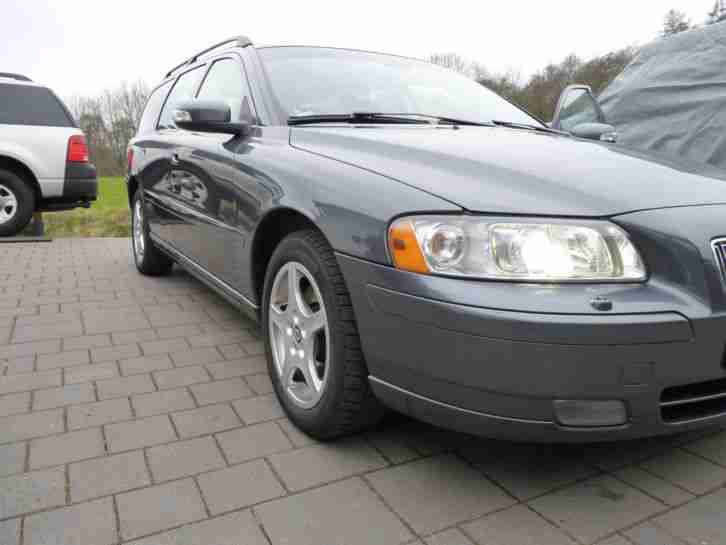 Volvo v 70 D 5 Momentum AWD..... evtl Tausch gegen Diesel Limousine