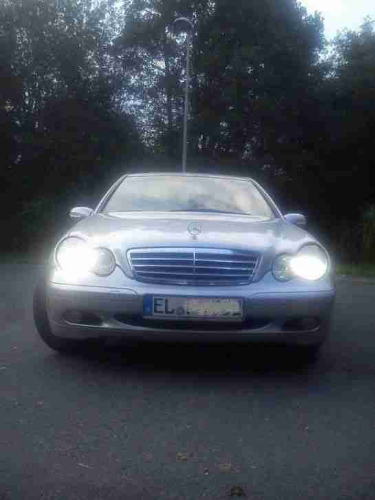 W203 C200 CDI Classic in Silber Bj 2000