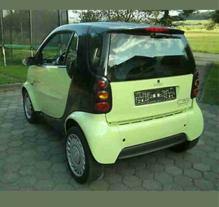 **WEG MIT** FLIEGENDER SMART FORTWO LIMETED EDITION TÜV 9.2016