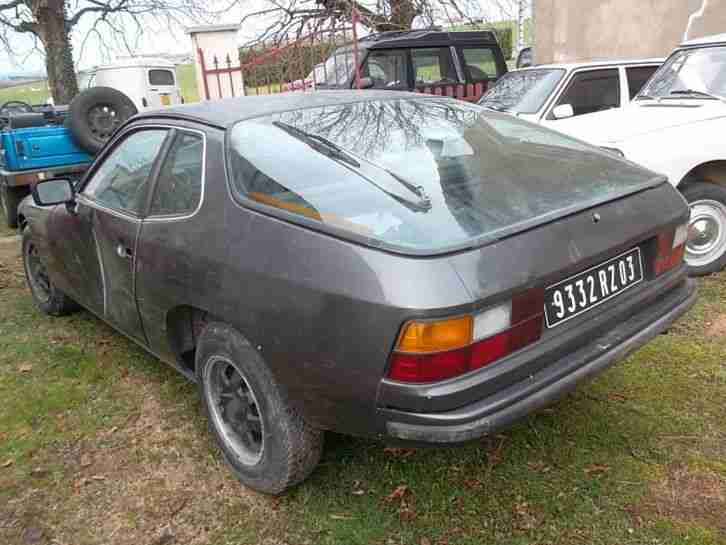 Wegen Umstellung auf Citroen DS und Peugeot 03/04....Porsche 924 von 1978!