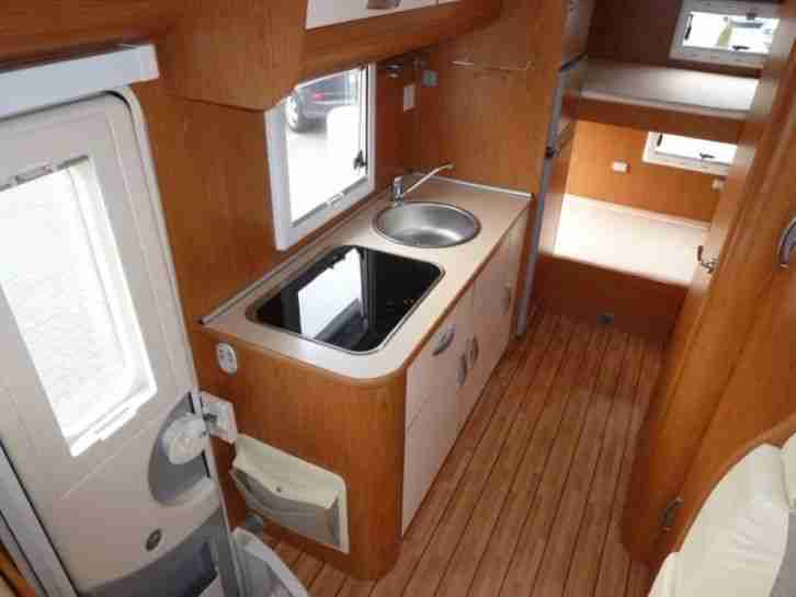 Wohnmobil XGO Family 105, großraümiges Alkoven-Wohnmobil mit Stockbetten