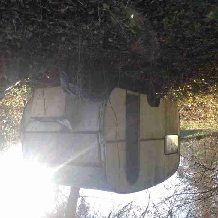 Wohnwagen Bastelfahrzeug, Gartenhäuschen, Tiergehege