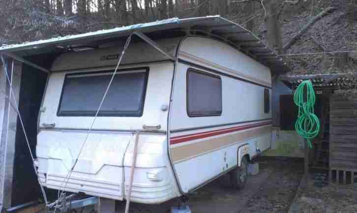 Wohnwagen CJ Caravan WiLK F490 von 1985 Camping