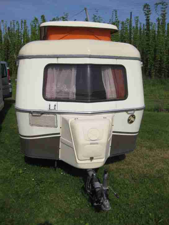 Wohnwagen Eriba Triton aus dem Jahr 1986