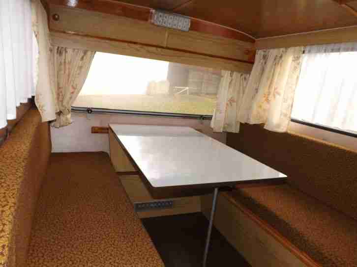 Wohnwagen Friedel DDR Oldtimer mit Vorzelt