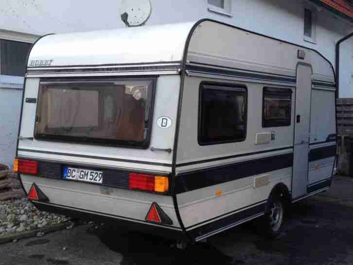 Wohnwagen Hobby 430 T DE LUXE mit Wintervorzelt und Wetterschutzdach