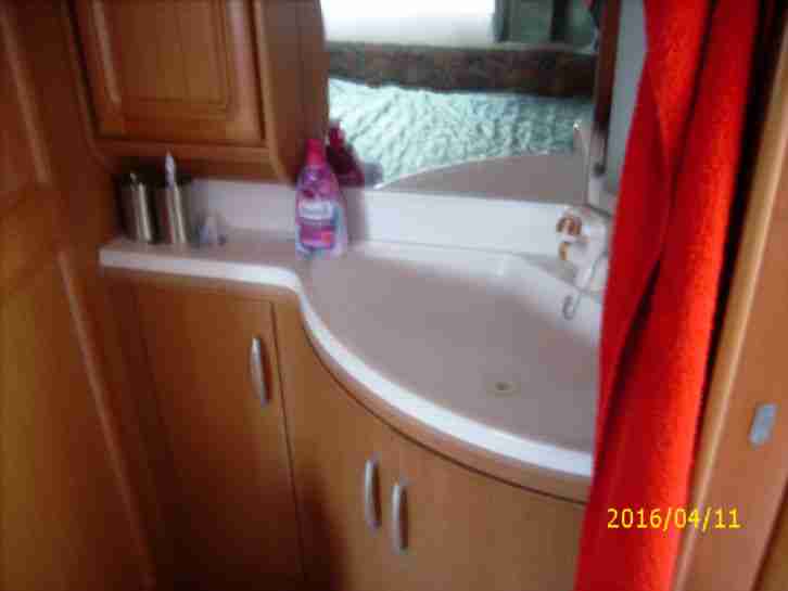 Wohnwagen Hobby Prestige L 7973,B2500 mit Tüv,Tandem Erstzulassung 30.09.2010