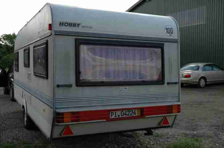 Wohnwagen Hobby Prestige mit Vorzelt
