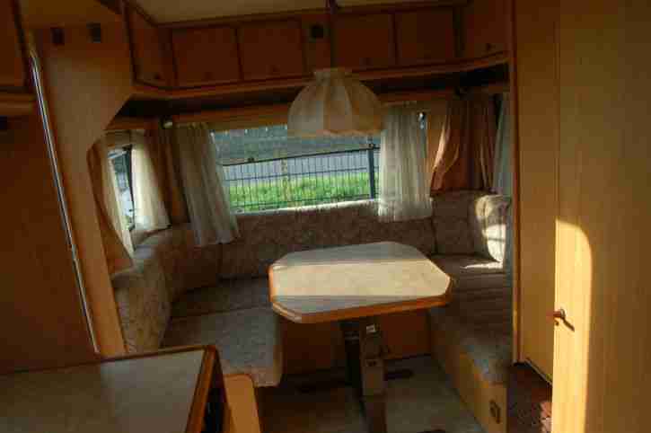 Wohnwagen Hymer Eriba-Nova 462
