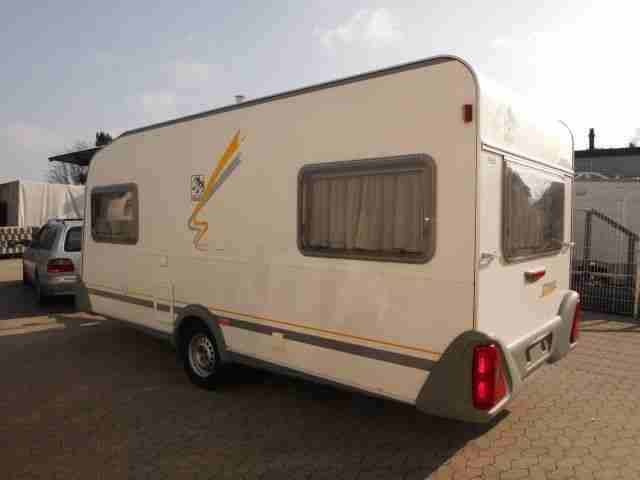 Wohnwagen"KNAUS SÜDWIND 450TU"zwei Sitzgruppen,Bad/WC,Vorzelt,Therme