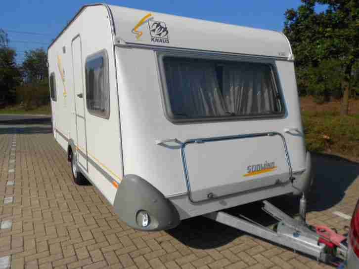 Wohnwagen Knaus Südwind 450 TF ,Dusche, Warmwasser,Vorzelt ,1300Kg sehr gepflegt