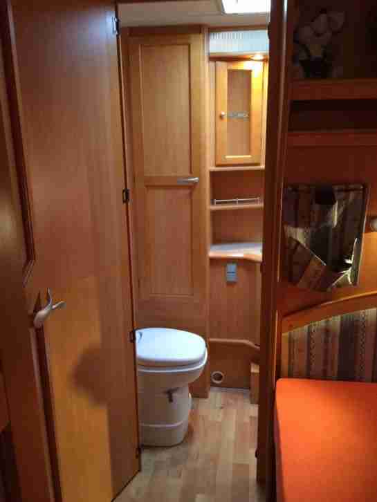 Wohnwagen LMC 555 K mit großem Bad und sep. Dusche