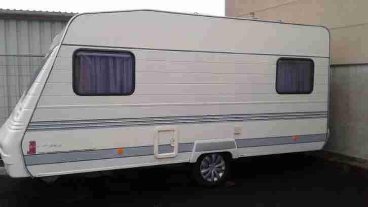 Wohnwagen Liberty De Luxe 440 mit Vorzelt