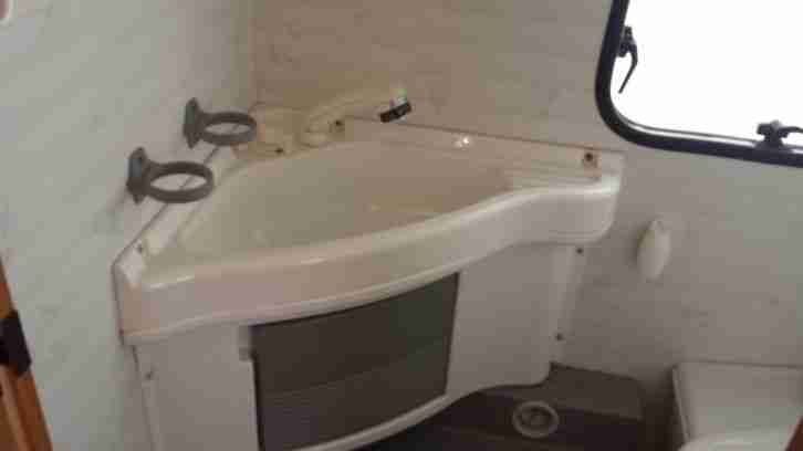 Wohnwagen Marke Bürstner TÜV/Gas/Reifen neu !!! Top gepflegt !!!