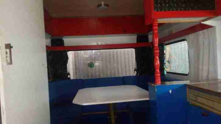 Wohnwagen Middendorf (Eriba)Taiga 460 5-6 Schlafplätze 100kmh 1000kg