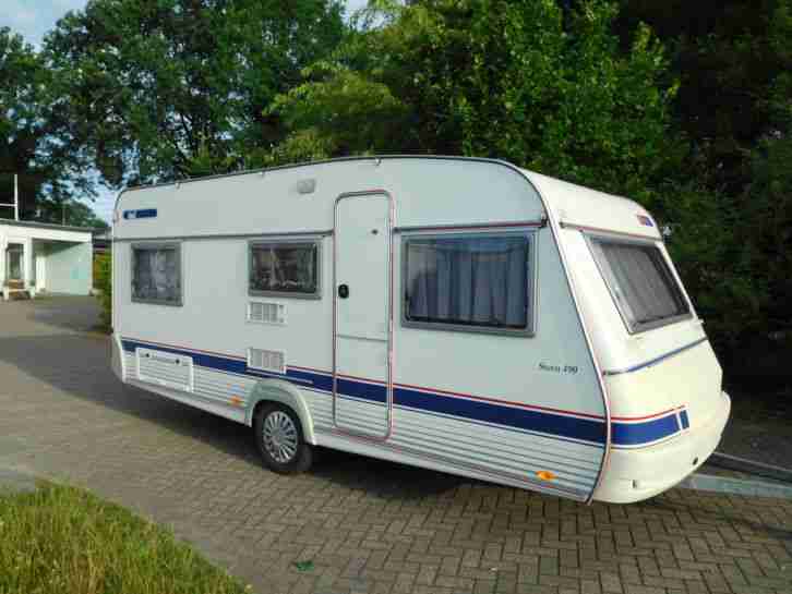 Wohnwagen Wilk 490 UL Einzelbetten , Vorzelt, sauber und ordentlich.Schick!