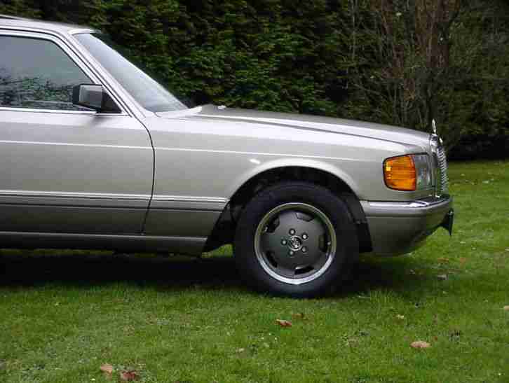 Wunderschöner Mercedes 300se Wagen 126 aus 1990 mit nur